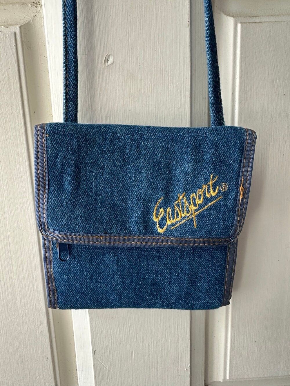 Vintage Eastsport Denim Folded Flap Hook Loop Closure Crossbody Wallet Bag
